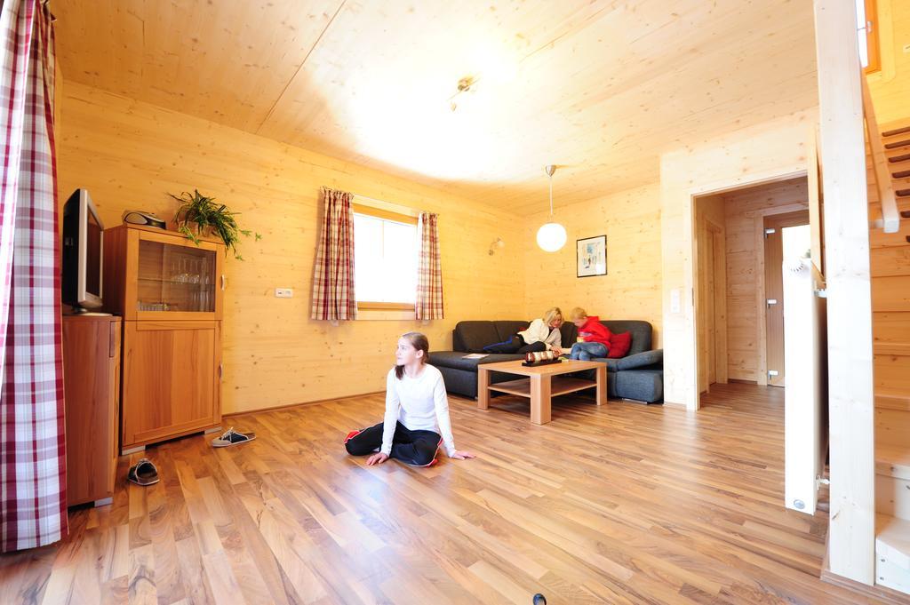 Feriendorf Am Hahnenkamm Reutte Kültér fotó